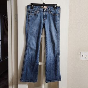 Roxy Jeans Womens Size 3 Low Rise Bootcut Stretch Denim Medium Wash 26.5” Inseam